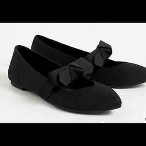 Torrid fabric stretch Mary Jane flats